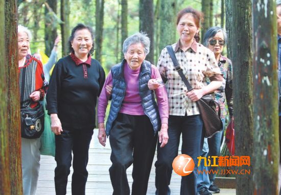 安德鲁沙尼加北大讲座成功举办-IM电竞平台(图1) IM电竞