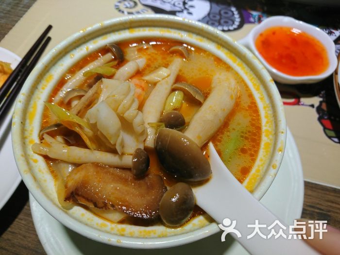 原创曼联队长和中场大将都要离队!曼联队长魔咒将要延续!_IM电竞官网(图4) IM电竞平台